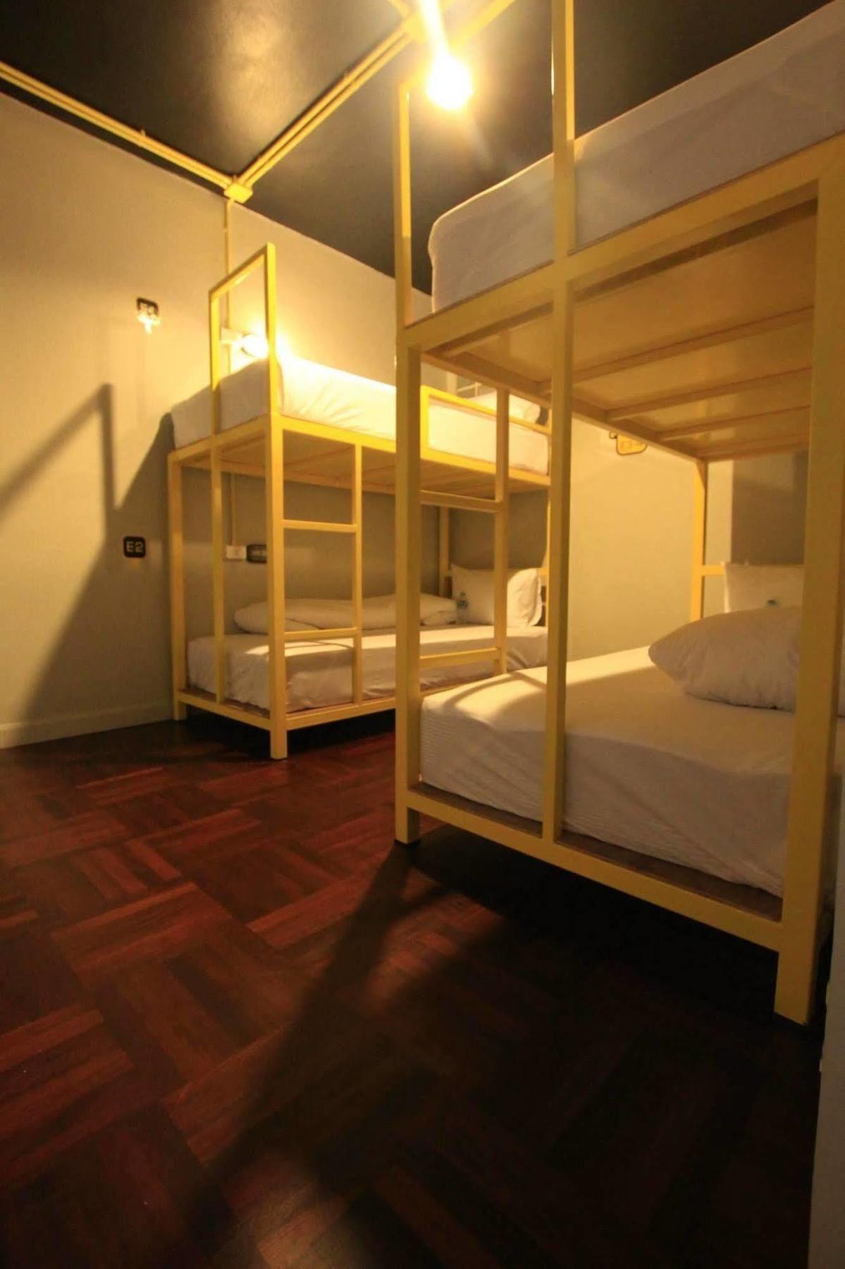 Your Hostel Krabi town Exterior foto